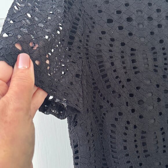 J. Crew Short Sleeve Black Lace Shift Dress Scalloped Hem LBD Size 6 - Picture 6 of 7